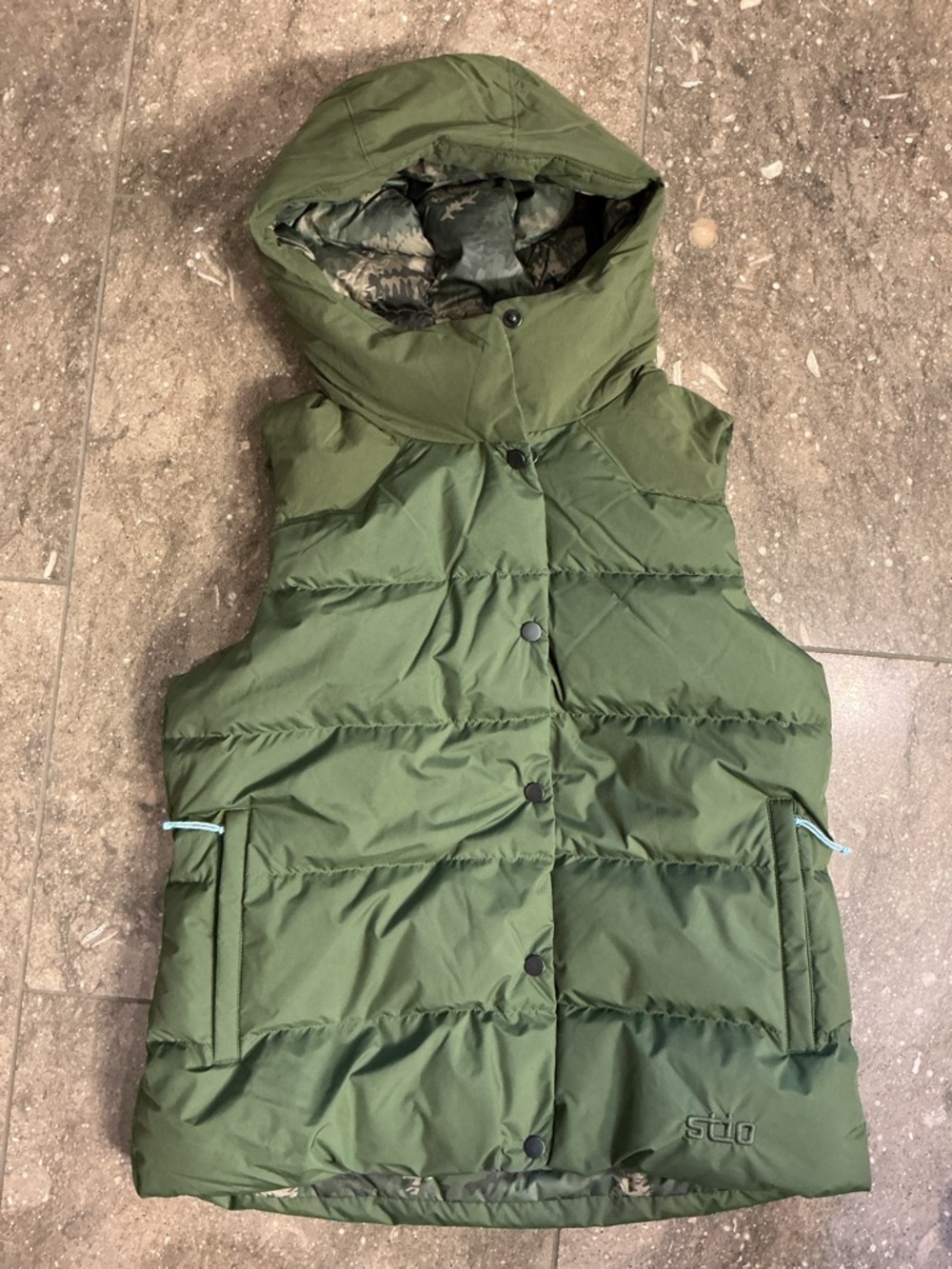 Stio Turnbolt down vest, NWT, S, Pine Forest green
